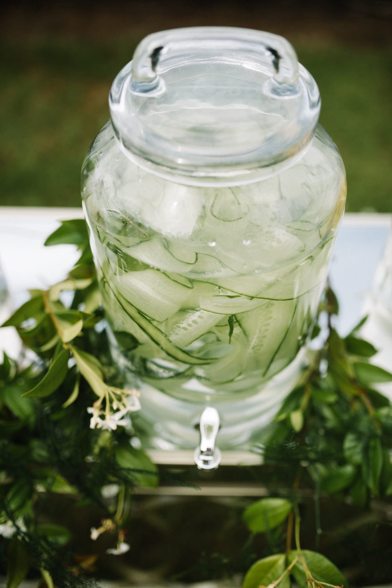 Water dispenser with cucumber for wedding